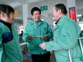 【2012年度中国好人】“好老板”李培华：为残疾人撑起一片天