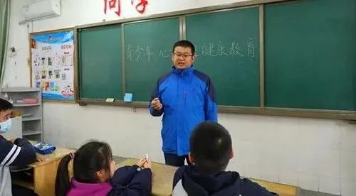 文明实践·时代新风|童年不同样，品味港城青少年的多彩校园生活